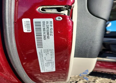 2022 Chrysler Pacifica Limited z USA, uszkodzony, nr VIN 2C4RC1GG3NR210421